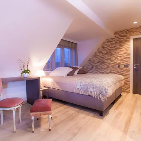 In Front Of The Sea With Natural Swimming Pond בית נופש *