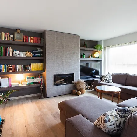 Tatil Evi In Front Of The Sea With Natural Swimming Pond