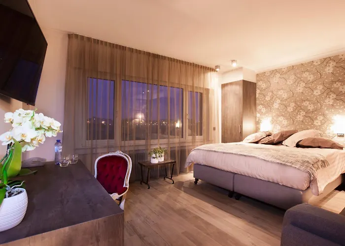 In Front Of The Sea With Natural Swimming Pond Holiday home Ostend